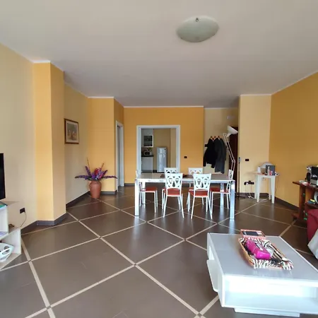 Ferienwohnung Moderna Abitazione In Centro Lecce Exterior foto
